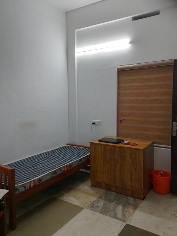 gents hostel near kalamassery